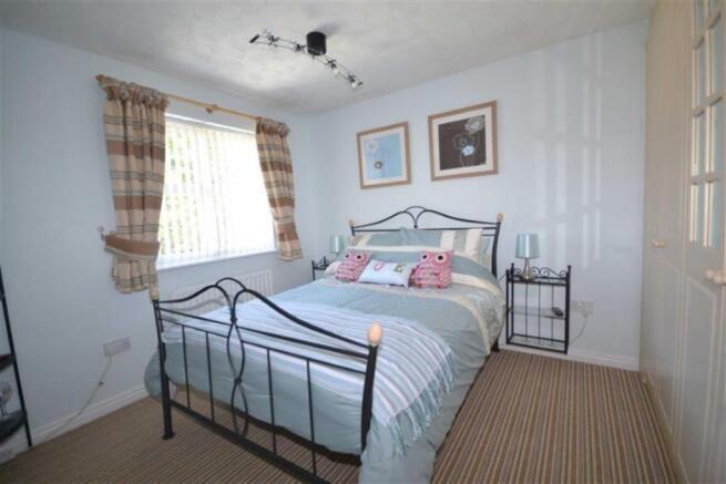 BEDROOM 2