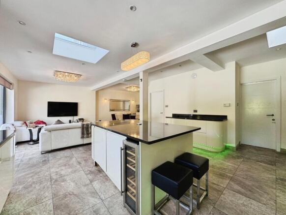 Kitchen/lounge