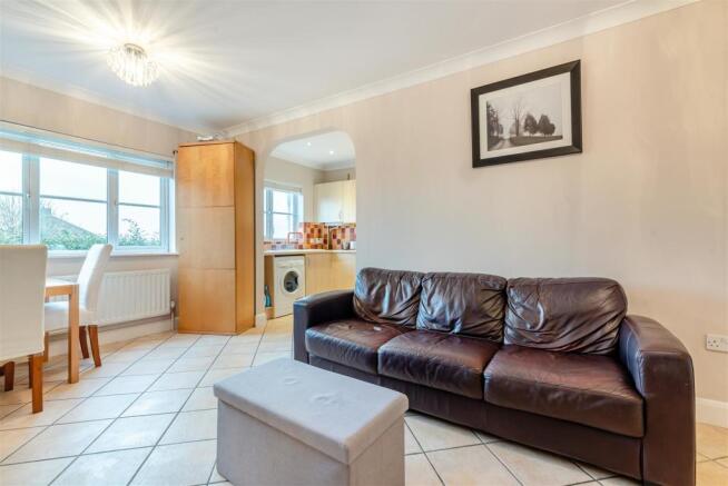 RECEPTION ROOM 3.jpg