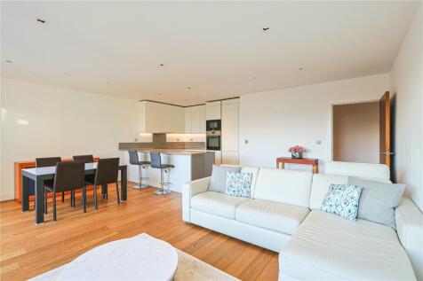 Longfield Avenue, Ealing, W5