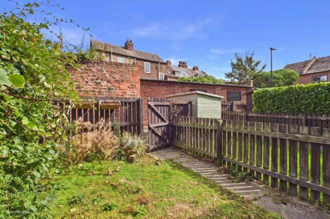 2 bed Terraced for sale Image 5
