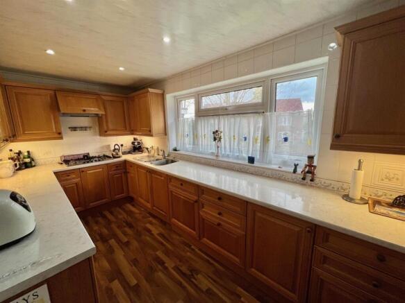 Bramleys Estate Agents - Larch Close - Kirkheaton 