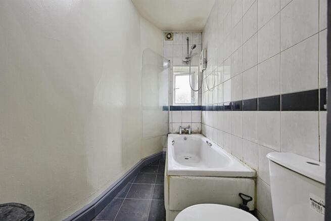 3 bed Semi-Detached for sale Image 12