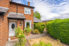 22, Barnston Court, Farndon, Chester CH3 6PQ