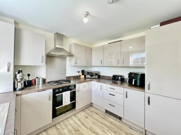 Glendale Wynd, Brookfield kitchen shot