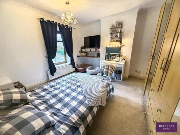 3 bed Terraced for sale Image 10