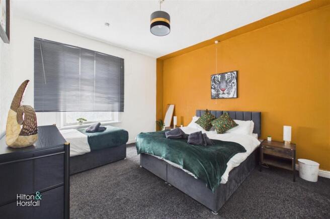 2 bed Terraced for sale Image 6