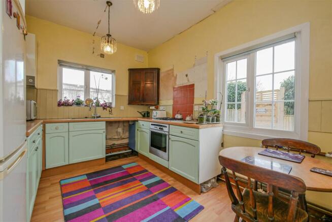 Kitchen/Breakfast Room