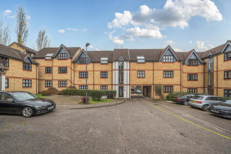 Lodgehill Park Close, Harrow