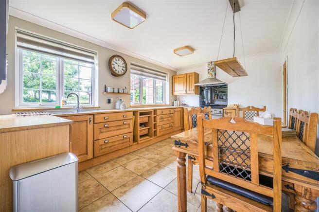 Kitchen/Breakfast Room