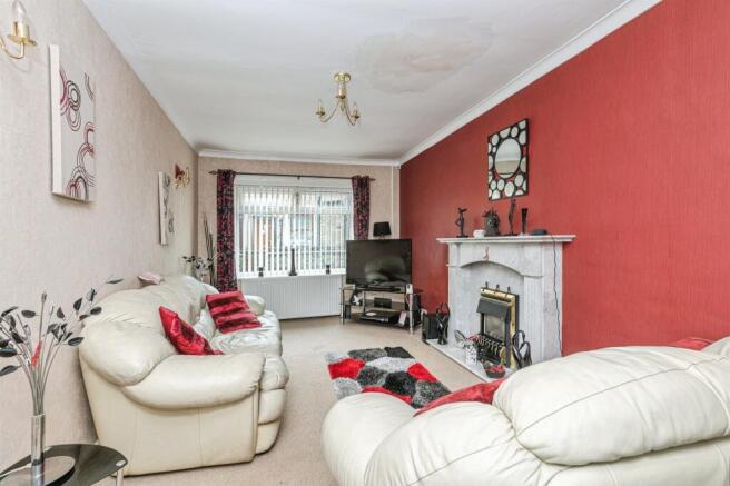 2 bed Detached Bungalow for sale Image 4