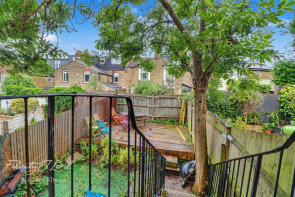 12b, Eastcombe Avenue, London SE7 7JE