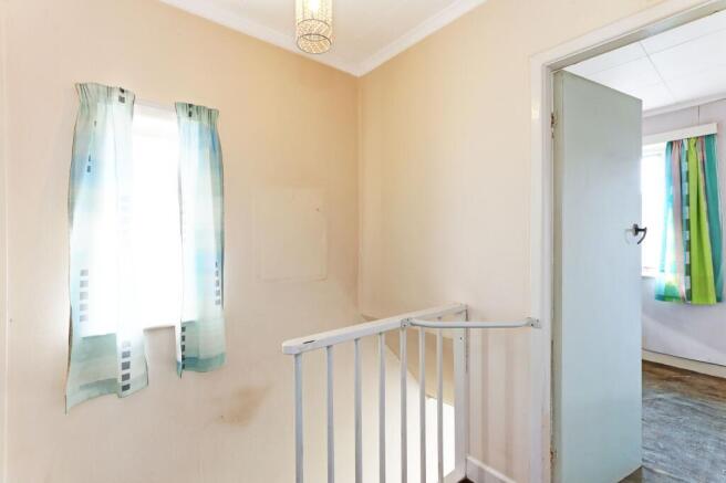 3 bed Semi-Detached for sale Image 11