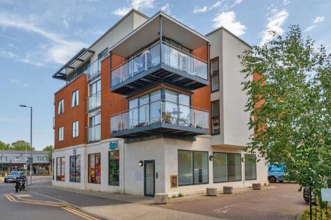 Ellerton Road, Surbiton, Surrey, KT6