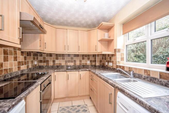 21 Honeysuckle Close