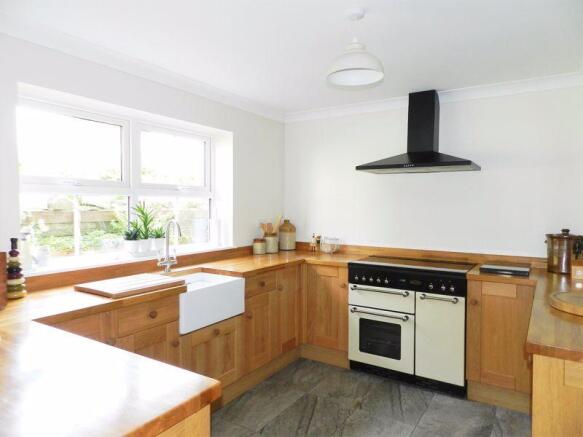 Fitted Kitchen