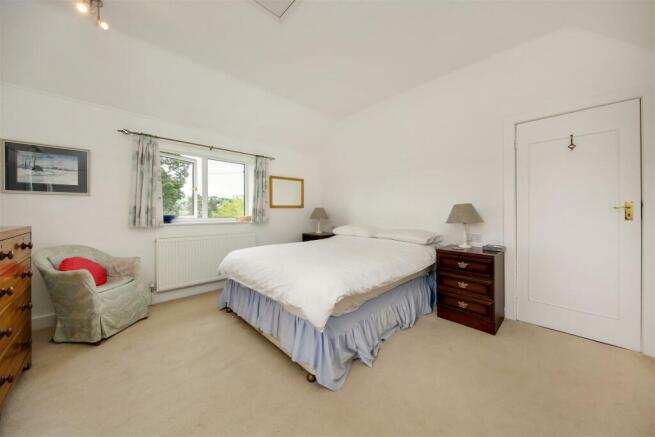 Bed2.2.jpg