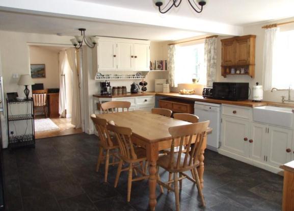 Kitchen (2)