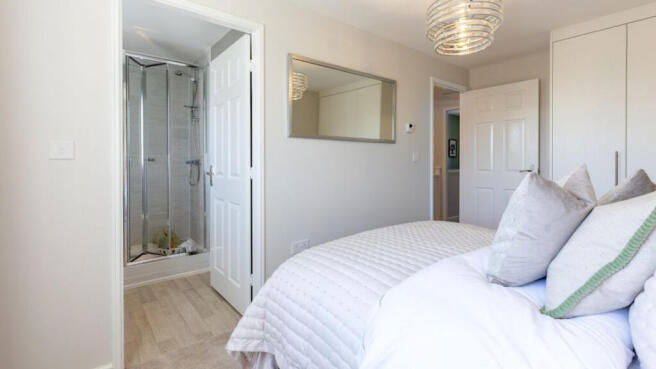 3 bed Detached for sale Image 8