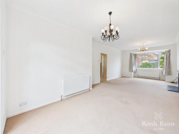 3 bed Semi-Detached for sale Image 8