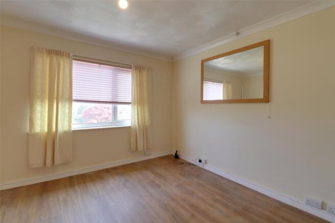 Dining/Bedroom