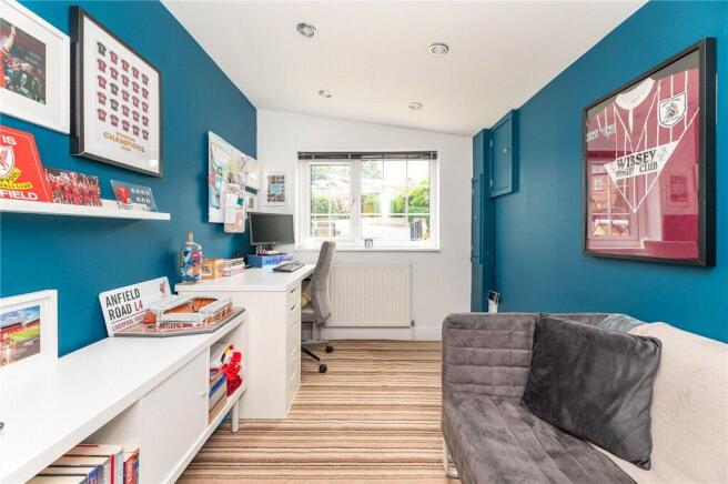 3 bed Semi-Detached for sale Image 7