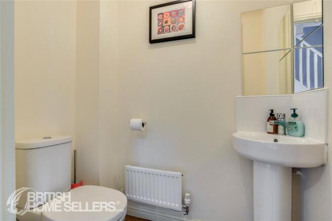 3 bed Detached for sale Image 11