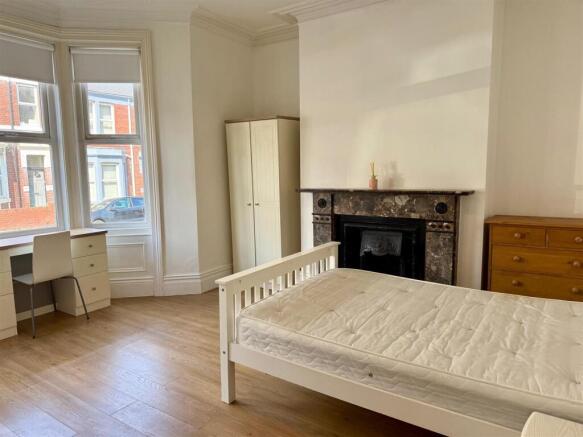Bedroom One.jpg