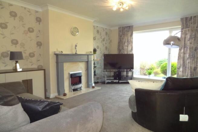 Lounge / Dining Room