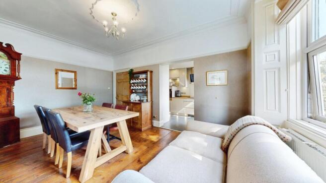 2 bed Apartment for sale Image 5
