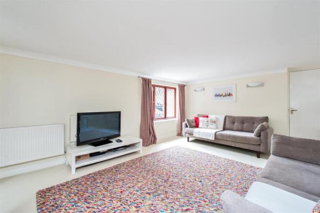 22 Poppyfield Court-