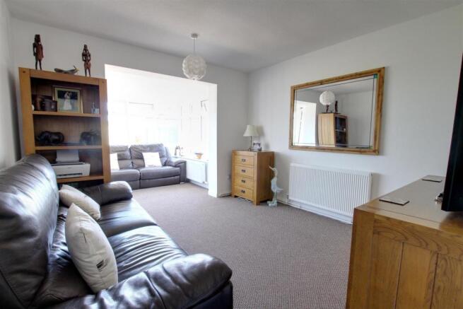 Sitting Room/Bedroom 4