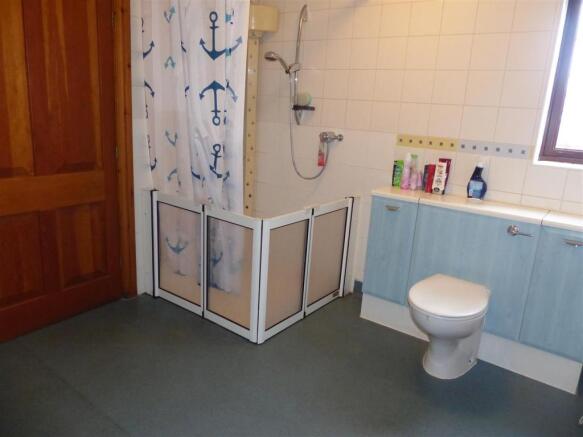 WET ROOM 1.JPG