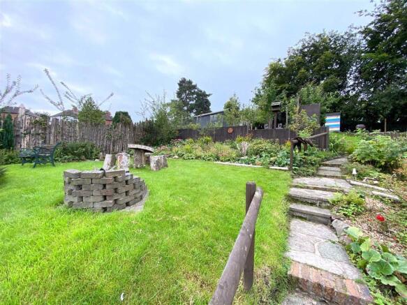 Further Gardens