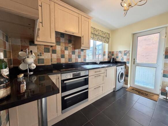 3 bed Detached for sale Image 9