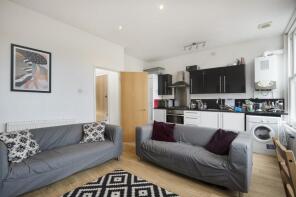 Flat 4, 107, Bedford Road, London SW4 7RA