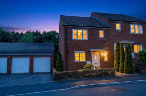 Crocker Way, Wincanton, BA9