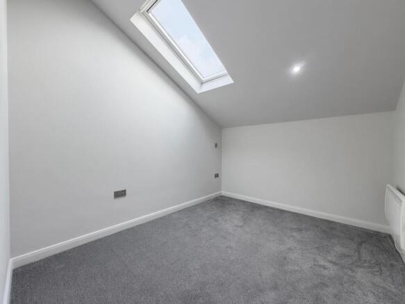 2 bed Flat for sale Image 11