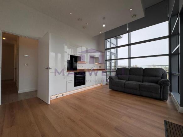 2 Bed two bath flat to rent in Harlow, Maxwellprop