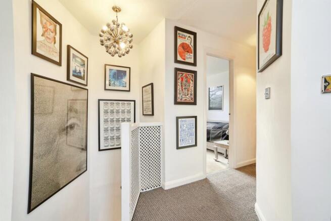 4 bed Detached for sale Image 12