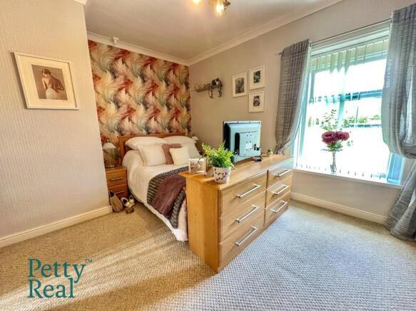 2 bed Terraced for sale Image 6