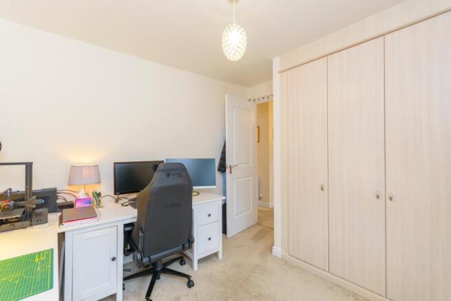 EZAELBBUHS60 - Bedroom A.jpg