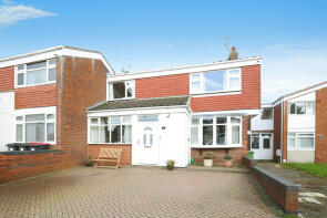 65, Royal Meadow Drive, Atherstone CV9 3BW