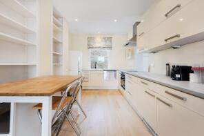 57, Waldemar Avenue, London SW6 5LR