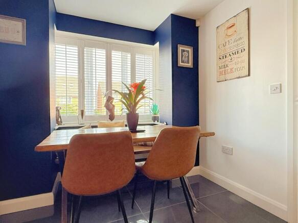 4 bed Detached for sale Image 8