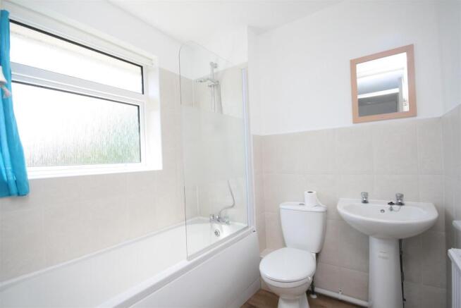 Bathroom.JPG