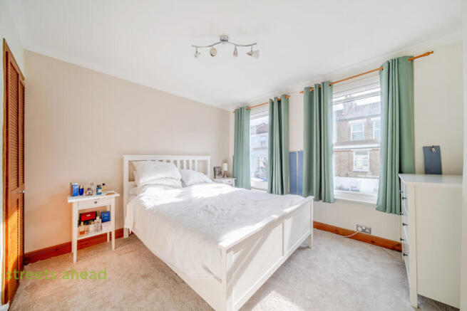 bcdb7a5f-5046-4e7...