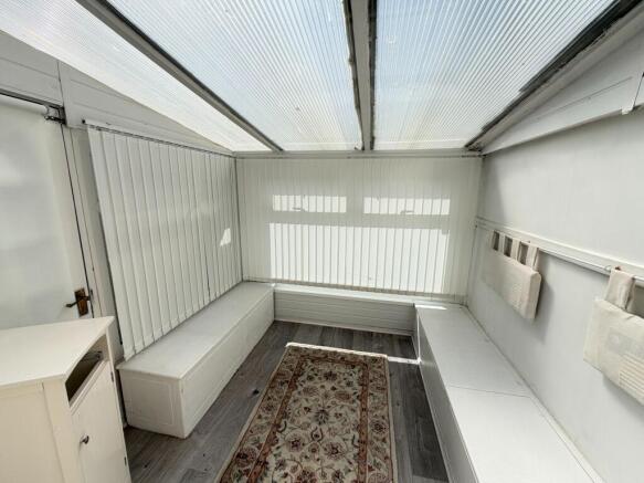 2 bed Terraced for sale Image 9