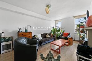 100, Caldy Walk, London N1 2FX
