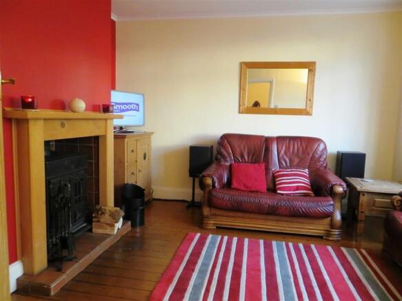 SITTING ROOM
